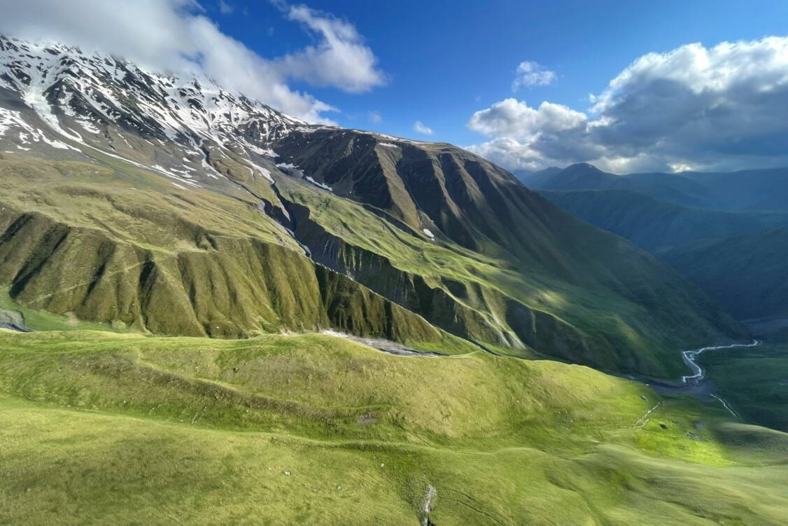 Zoom: Georgine - Trekking im wilden Kaukasus
