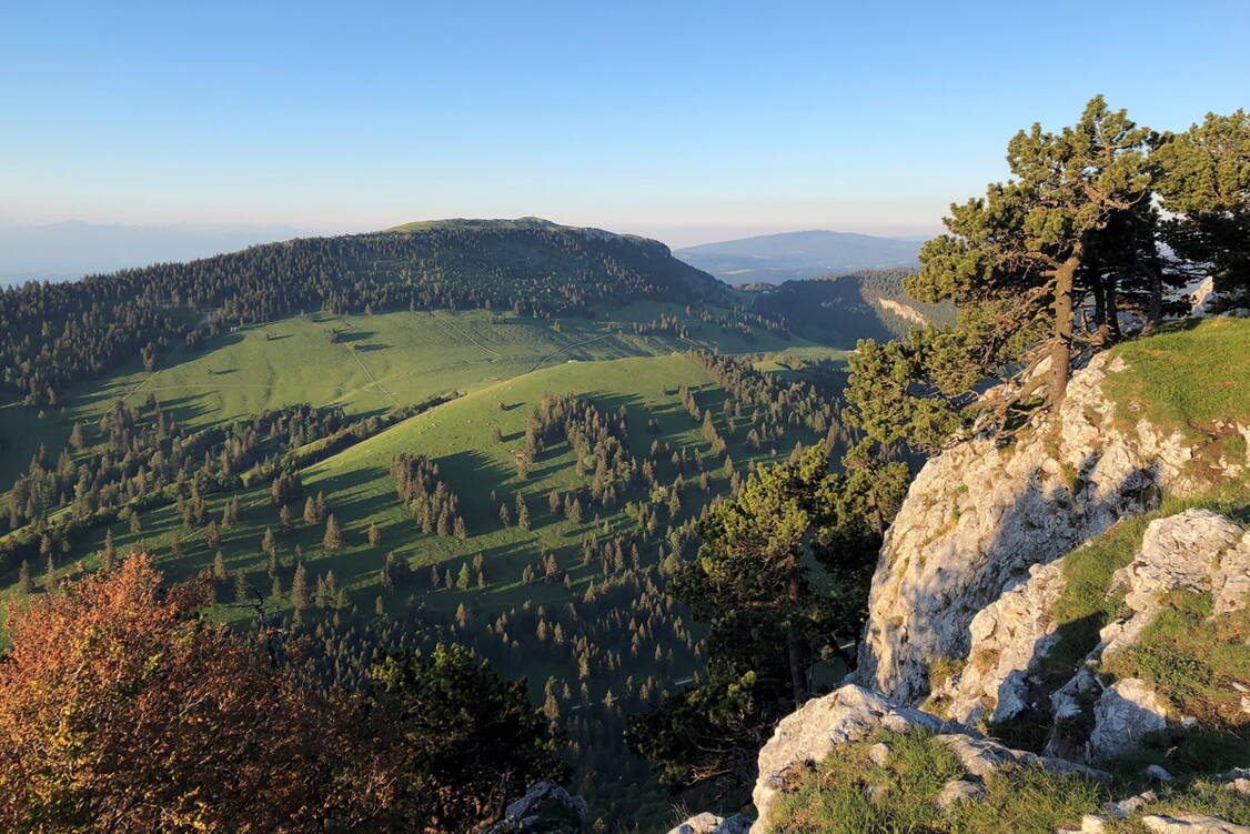 Zoom: Panorama-Weitwanderung Jura II Aufstieg Aig de Baulmes