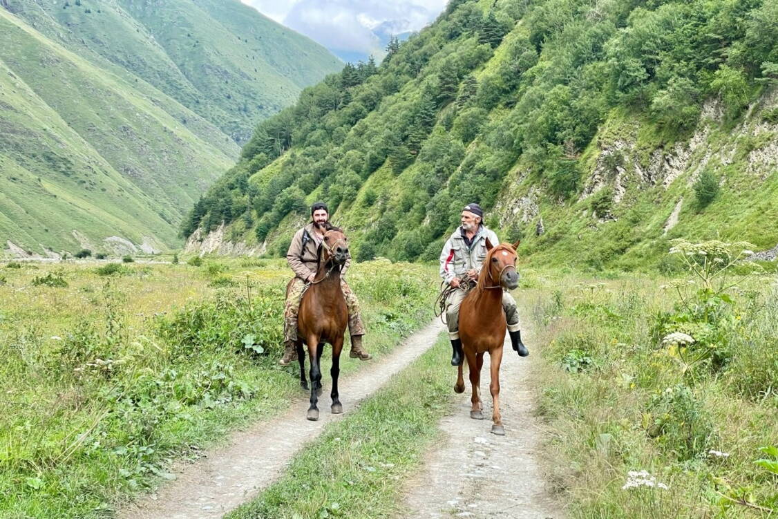 Zoom: Georgine - Trekking im wilden Kaukasus