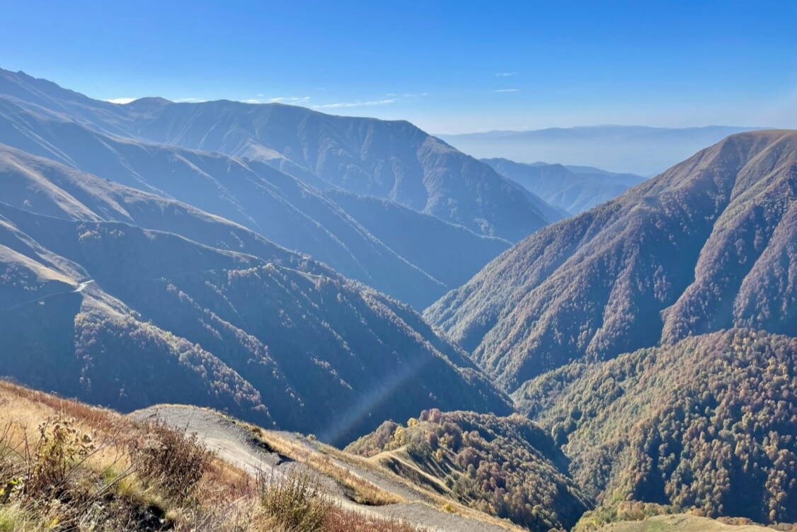 Zoom: Georgine - Trekking im wilden Kaukasus
