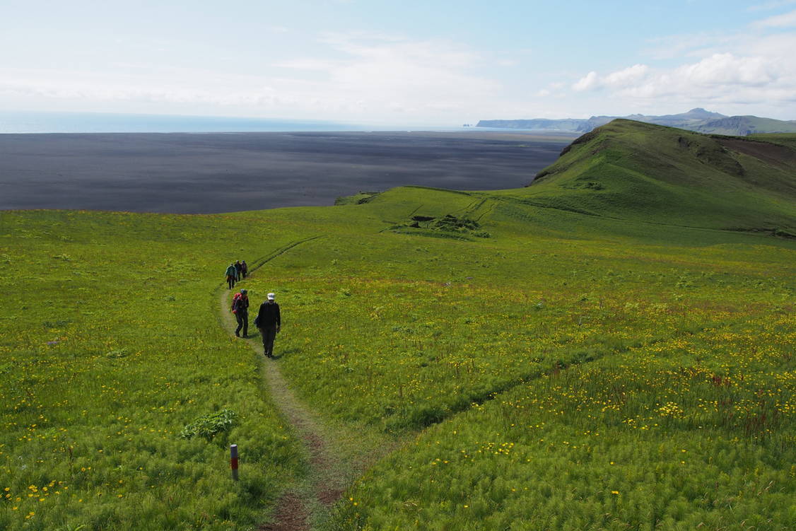 Zoom: Island Wander- und Erlebnisreise