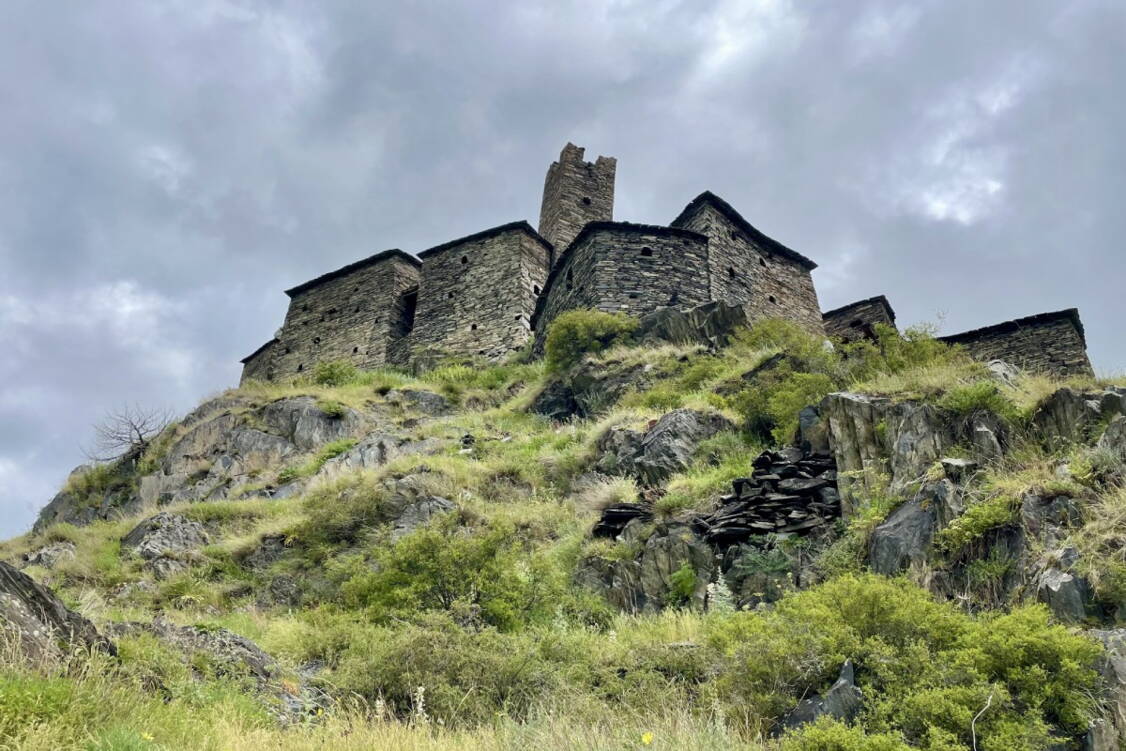 Zoom: Georgine - Trekking im wilden Kaukasus