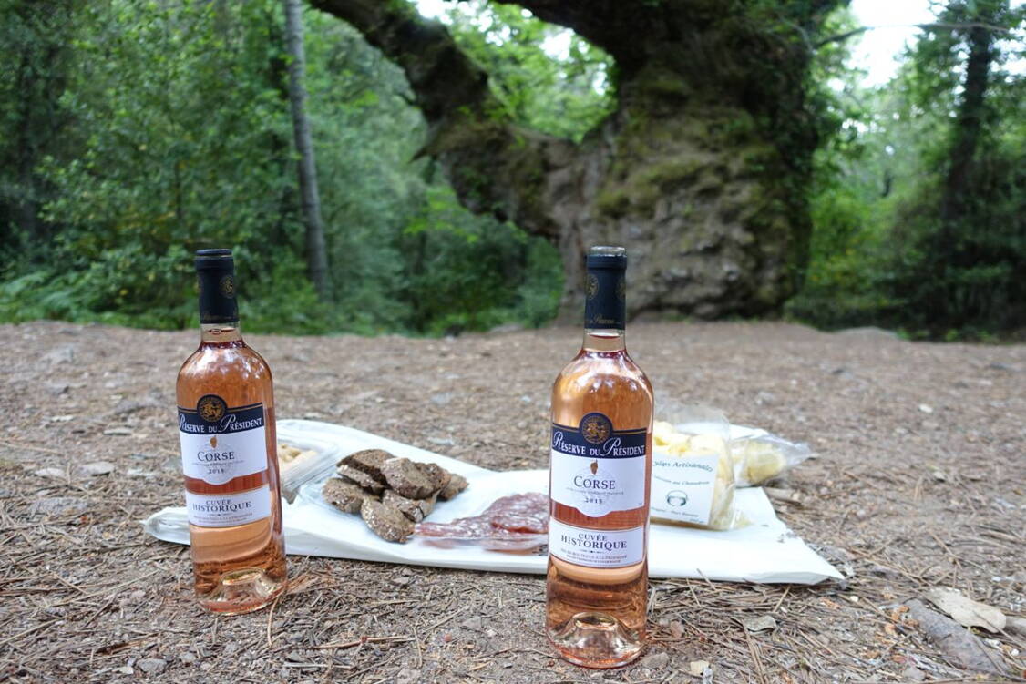 Zoom: Korsika Wanderreise mit mittelschweren Wanderungen