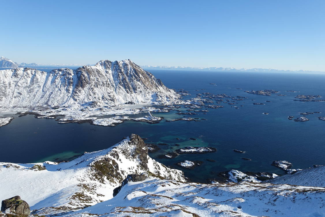 Zoom: Lofoten Schneeschuhtouren