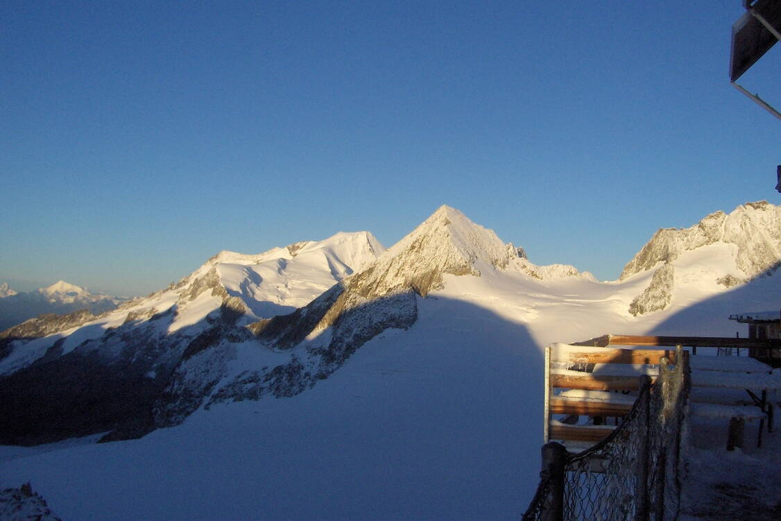 Zoom: Gletscher-Trekking Junfrau-Aletsch