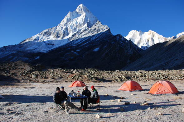 Zoom: Trekkingreise Garhwal mit Reiseleiterin Daniela Ogi