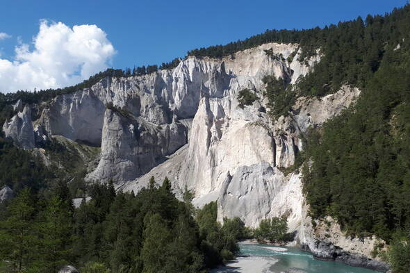 Zoom: Wasserwege und Schluchten am Rhein - Kalkberge am Rhein