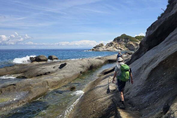 Zoom: Wanderreise Elba - Wanderung dem Meer entlang