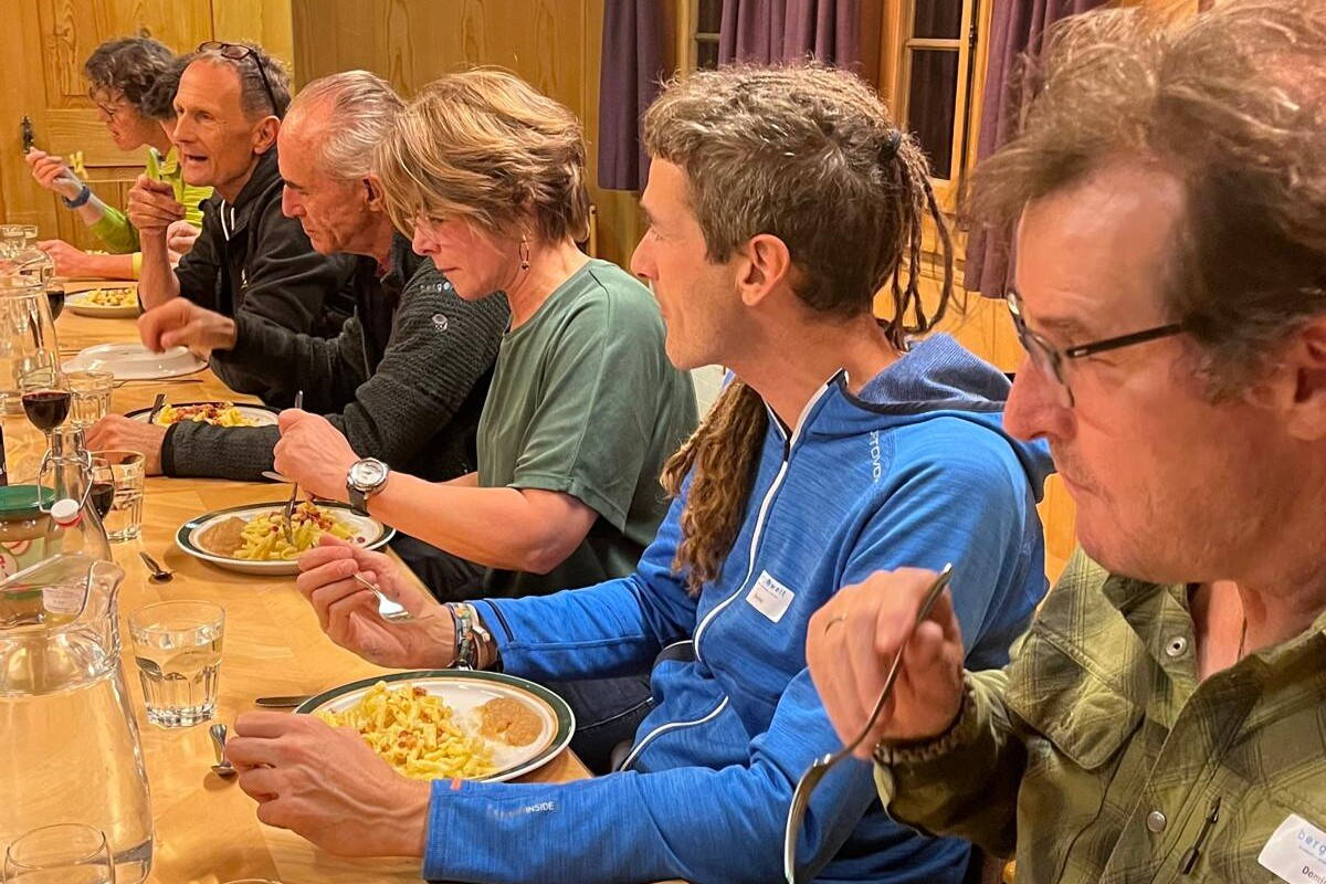 Zoom: Reiseleiter-Team-Treffen 2025